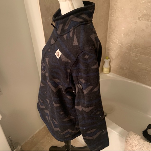 The North Face Gordon Lyons Novelty Quarter-Zip Sweatshirt - Picture 10 of 11